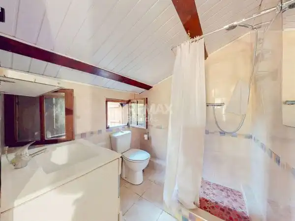 Bathroom of Houses for sale in Tomiño  with Heating, Private garden and Parquet flooring