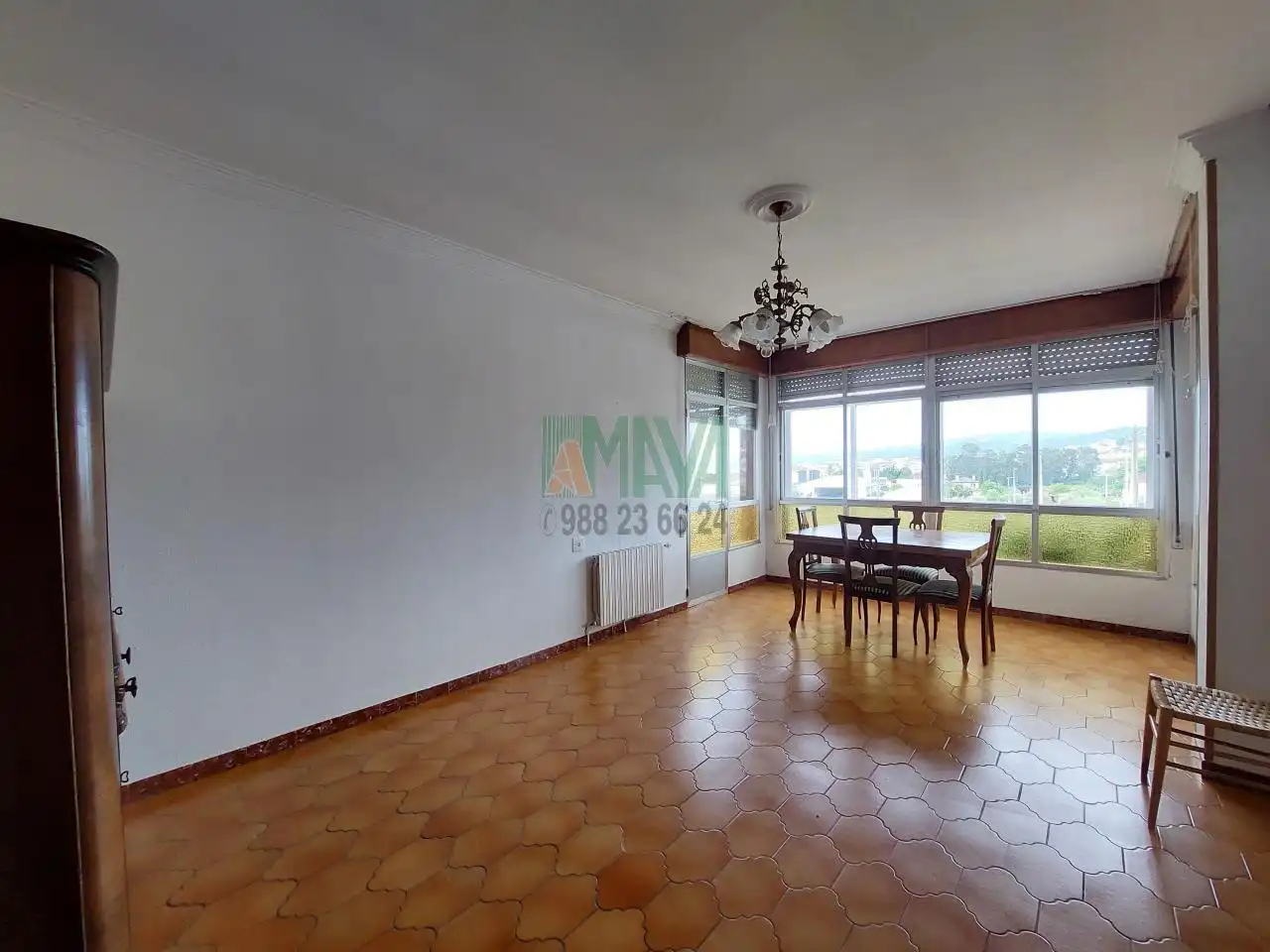 Comedor de Casa o chalet en venta en Ourense Capital  con Calefacción y Jardín privado