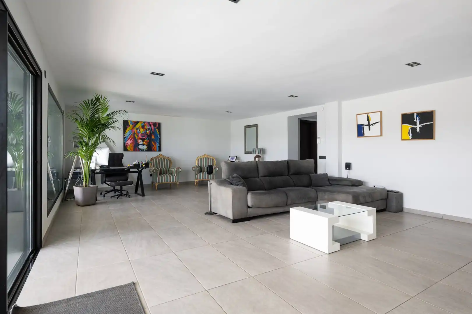 Sala d'estar de Casa o xalet en venda en Telde amb Jardí privat, Terrassa i Traster
