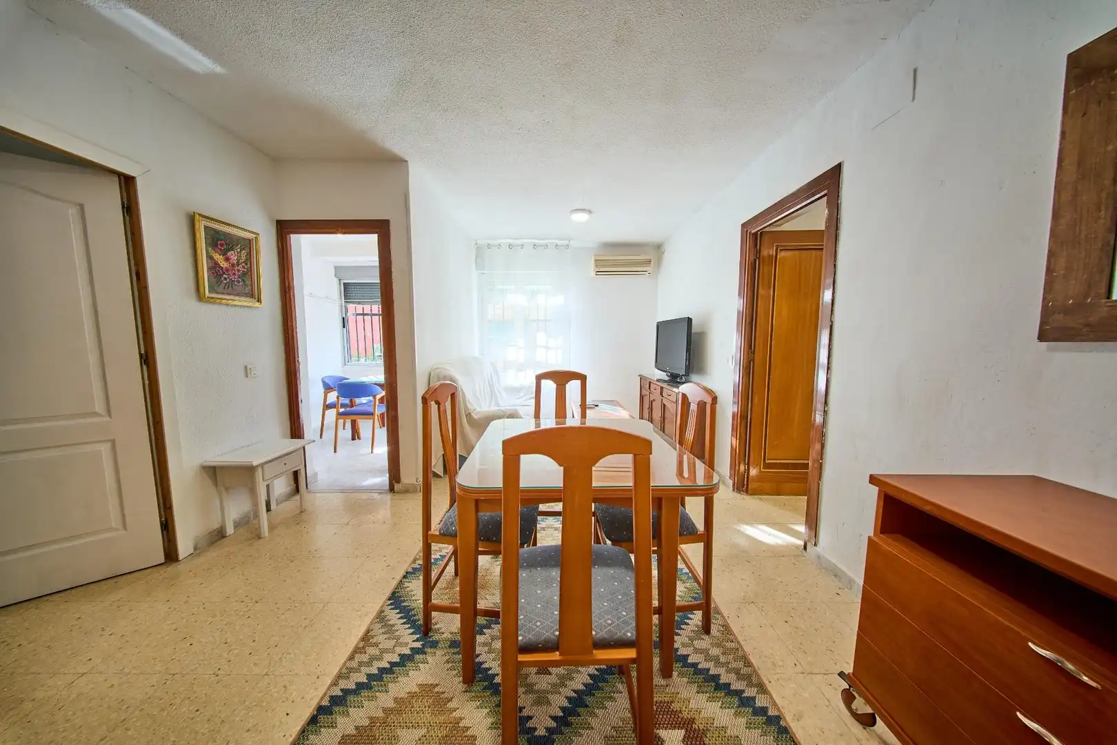 Comedor de Piso para compartir en Granada con Amueblado
