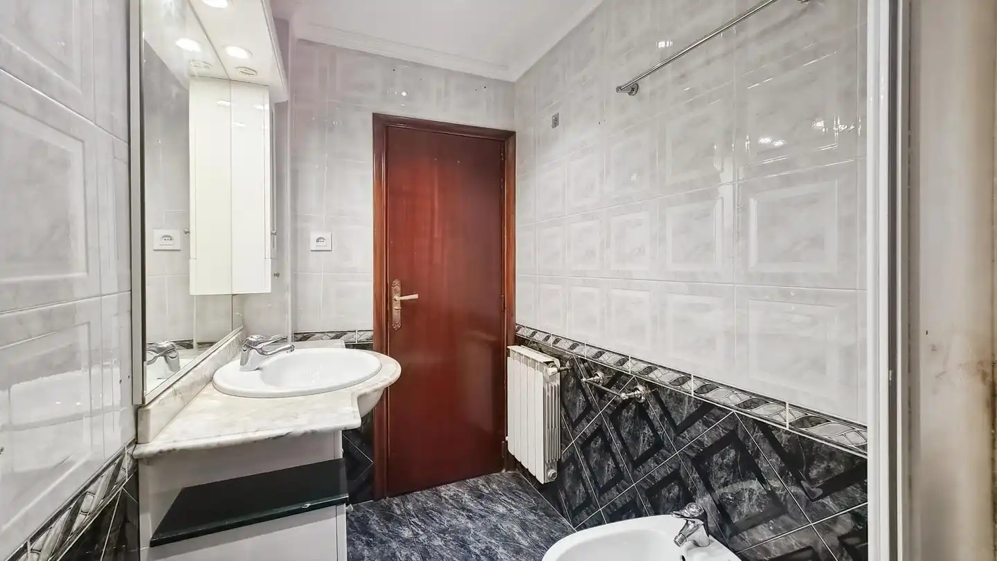 Piso en venta en Calle Aldeanueva de la Vera, Las Águilas