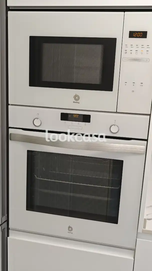 Cocina de Piso en venta en Poio con Calefacción, Parquet y Horno