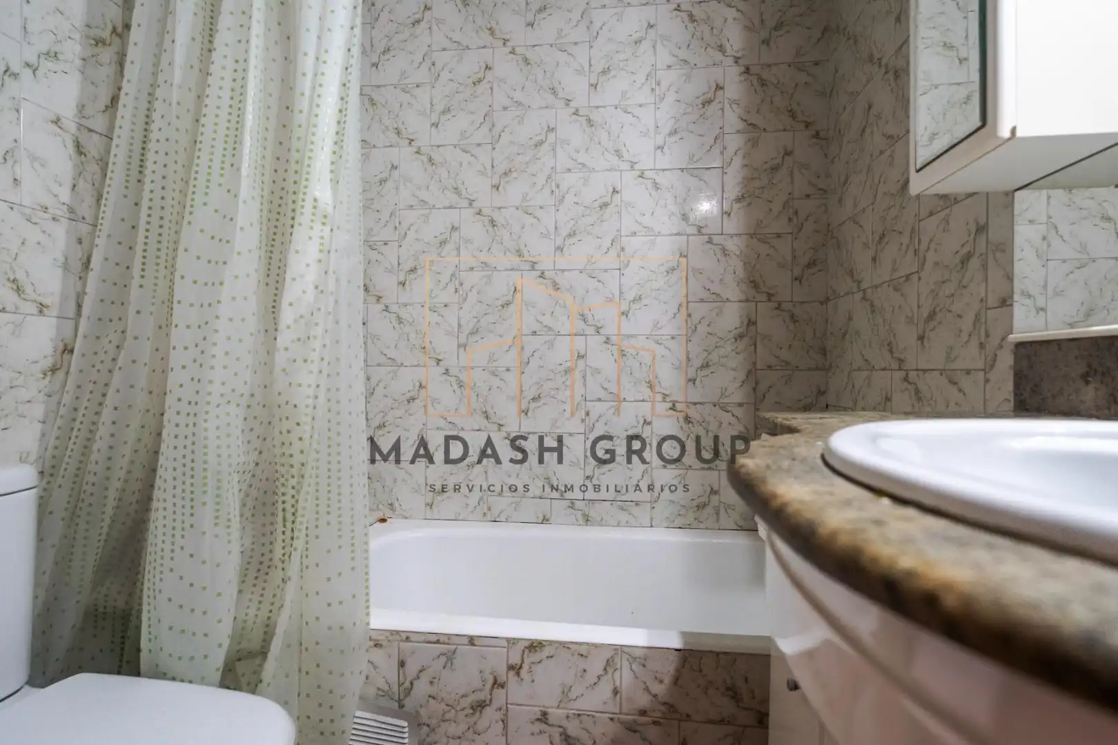 Baño de Casa adosada en venta en Tarragona con Calefacción, Jardín privado y Terraza
