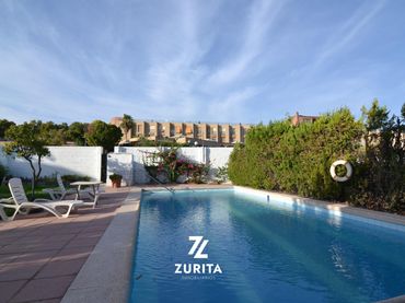 Xalet amb piscina en venda a Norte-Sierra