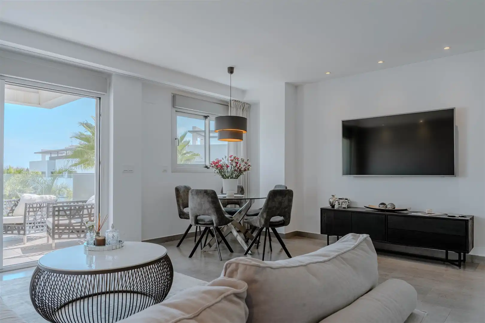 Sala d'estar de Apartament en venda en Estepona