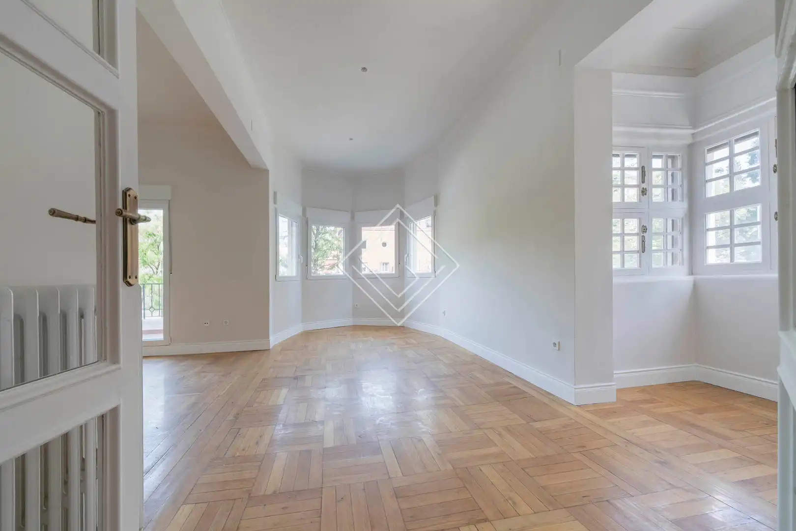 Flat for rent in Madrid  with Air Conditioner, Heating and Storage room