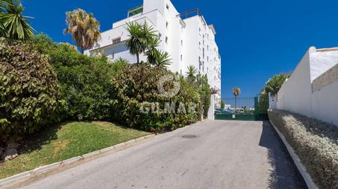 Foto 2 de Pis en venda a Puerto de Estepona, Estepona