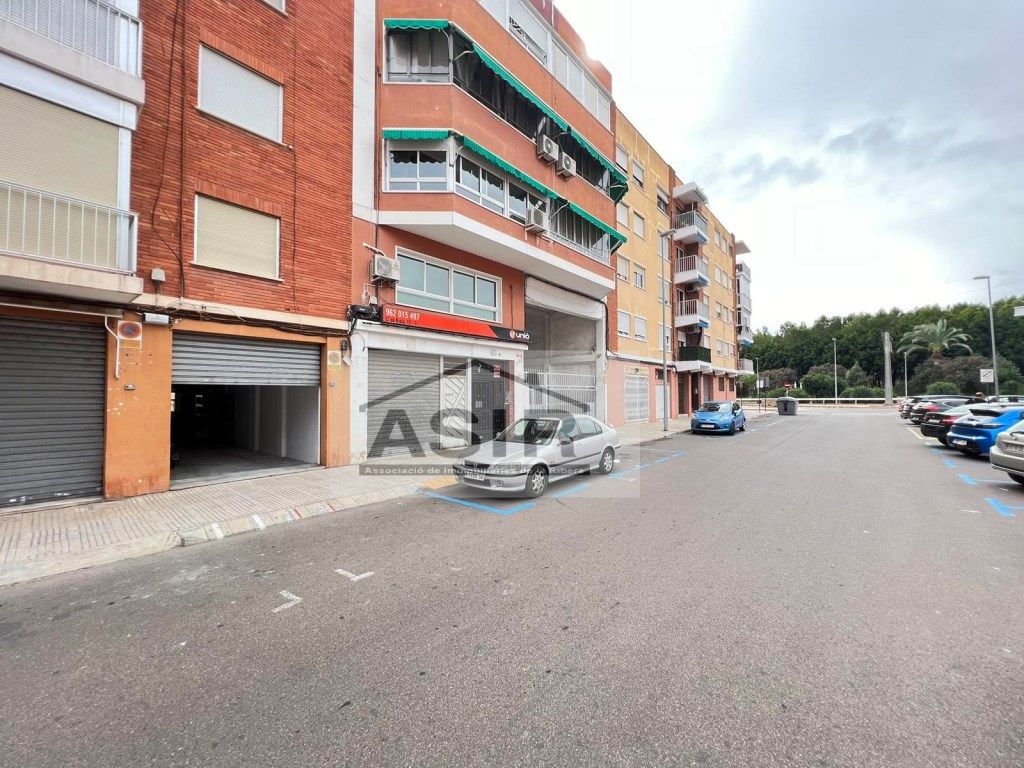 Exterior view of Premises for sale in Alzira