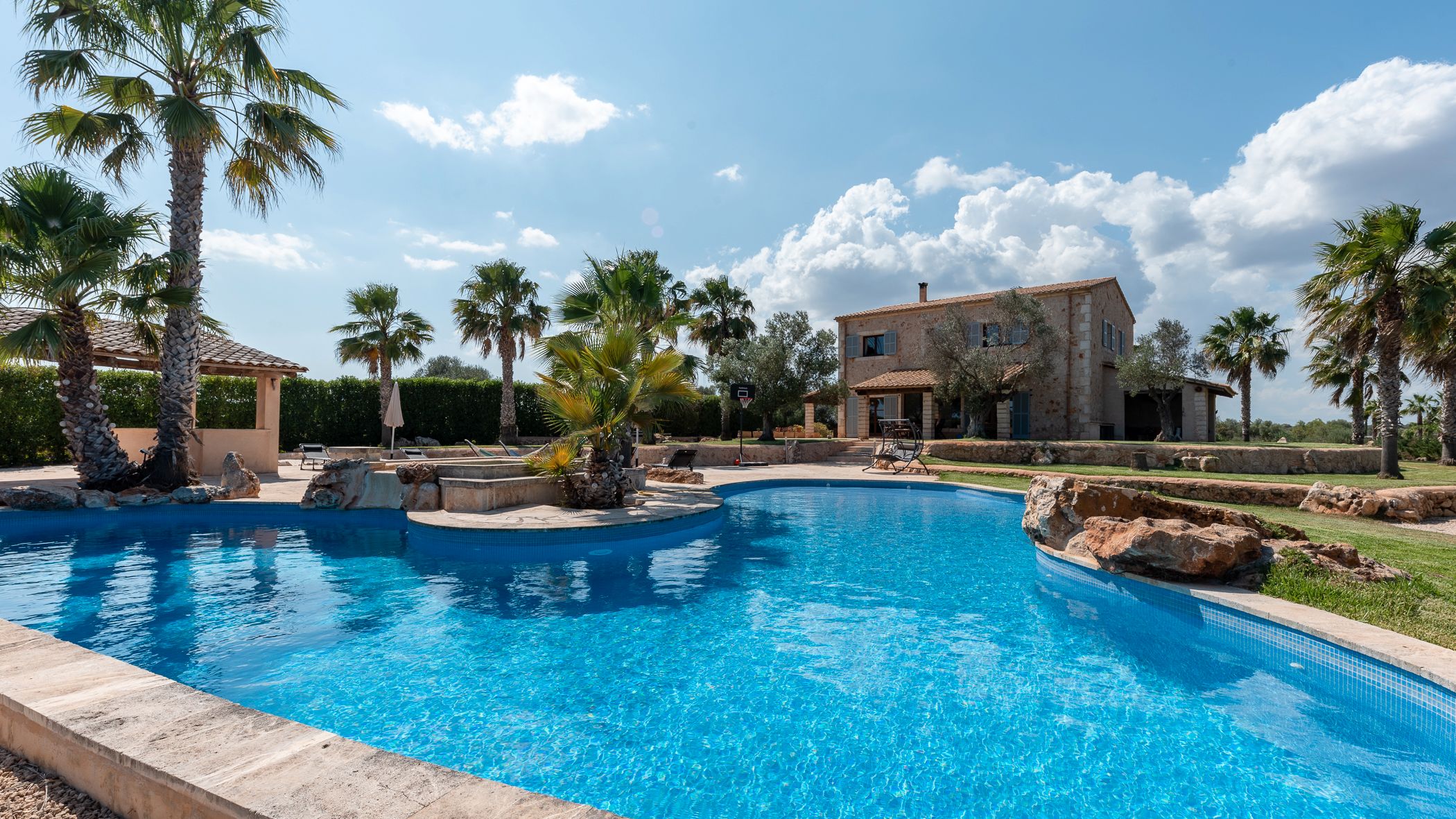 Piscina de Finca rústica en venda en Santanyí amb Aire condicionat, Piscina i Moblat