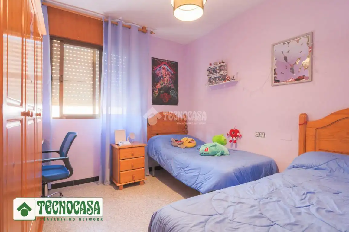 Schlafzimmer von Einfamilien-Reihenhaus zum Verkauf in Adra mit Terrasse