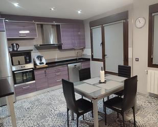 Kitchen of Single-family semi-detached for sale in La Puebla de Almoradiel  with Air Conditioner, Heating and Parquet flooring