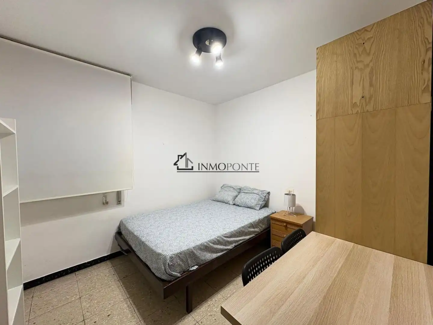 Bedroom of Flat for rent in Pontevedra Capital   with Heating, Terrace and Furnished