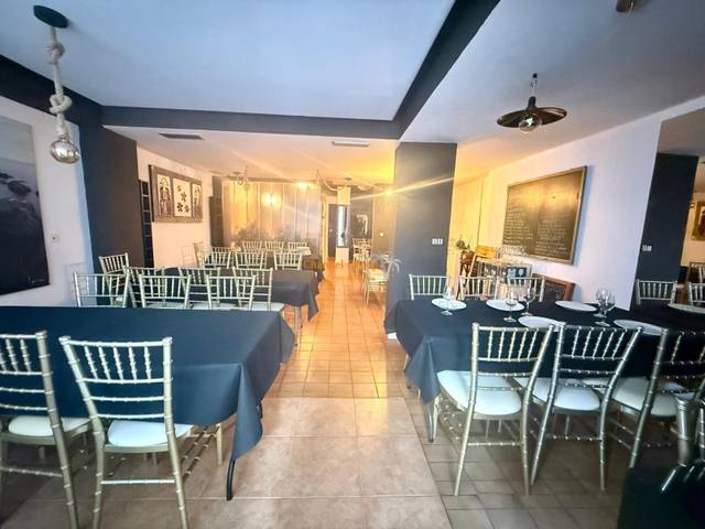 Local comercial en Alquiler en Mercado