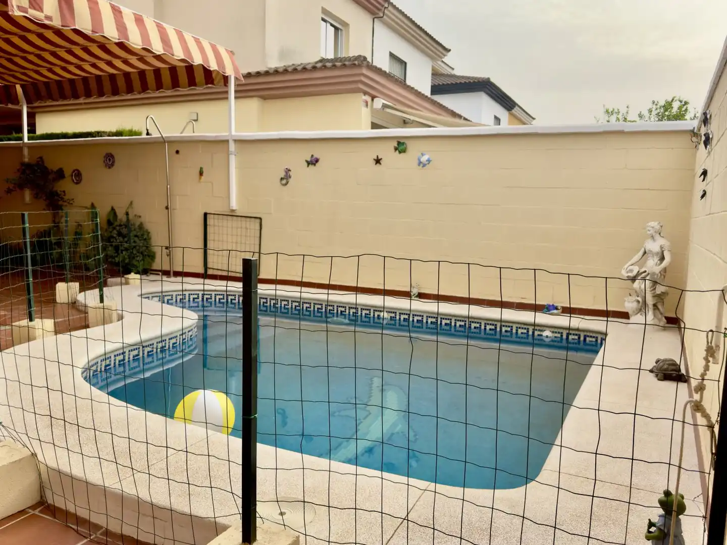 Piscina de Casa o chalet en venta en Mairena del Aljarafe con Aire acondicionado, Calefacción y Terraza
