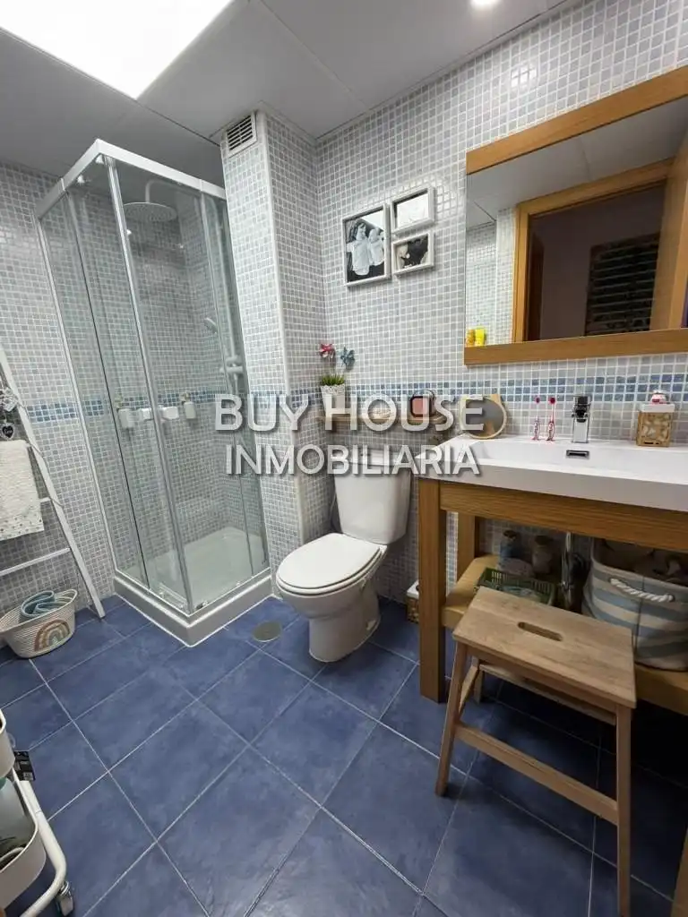Baño de Piso en venta en Illescas con Calefacción, Terraza y Trastero