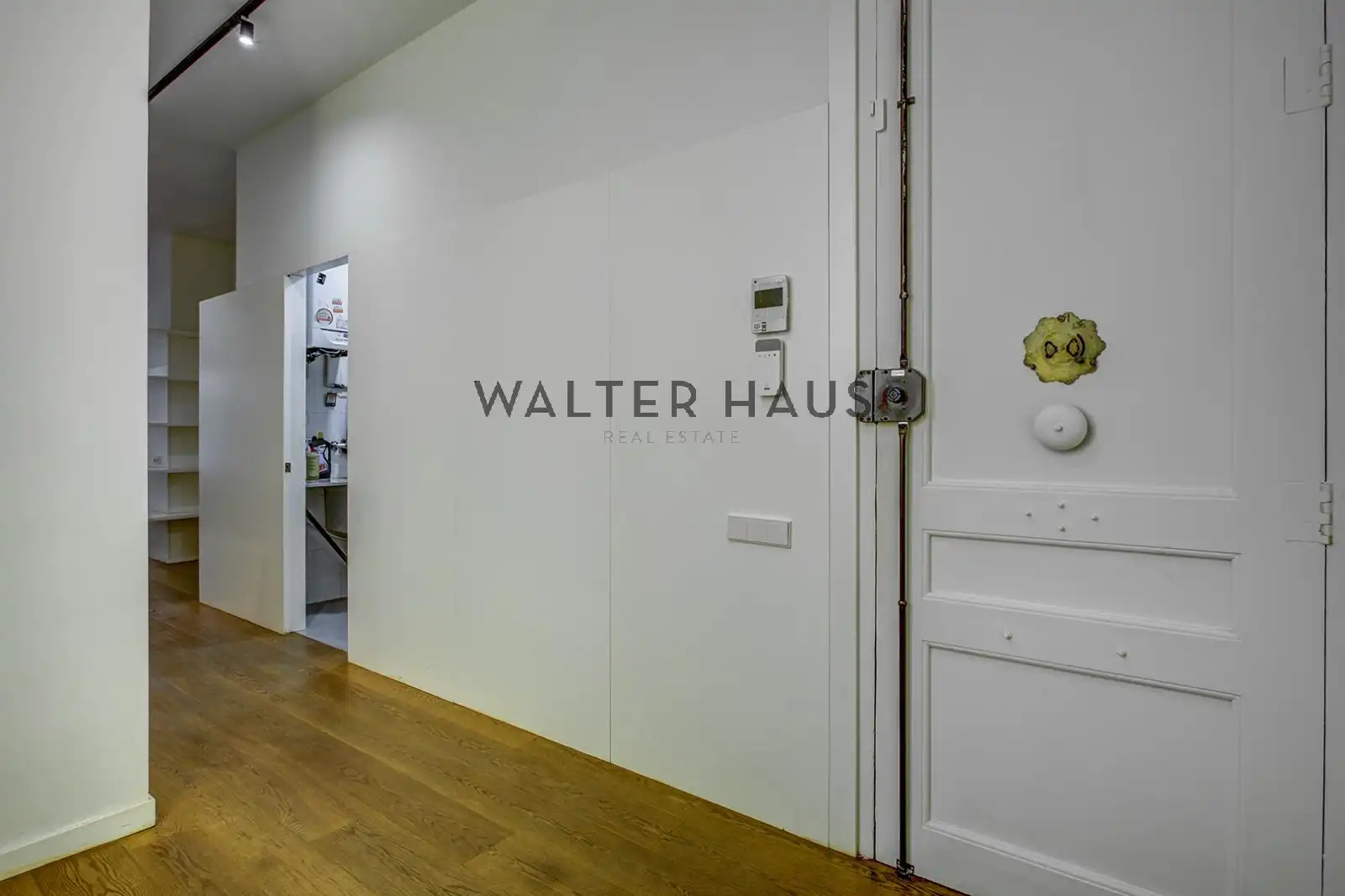 Piso en venta en Barcelona con Aire acondicionado, Terraza y Horno