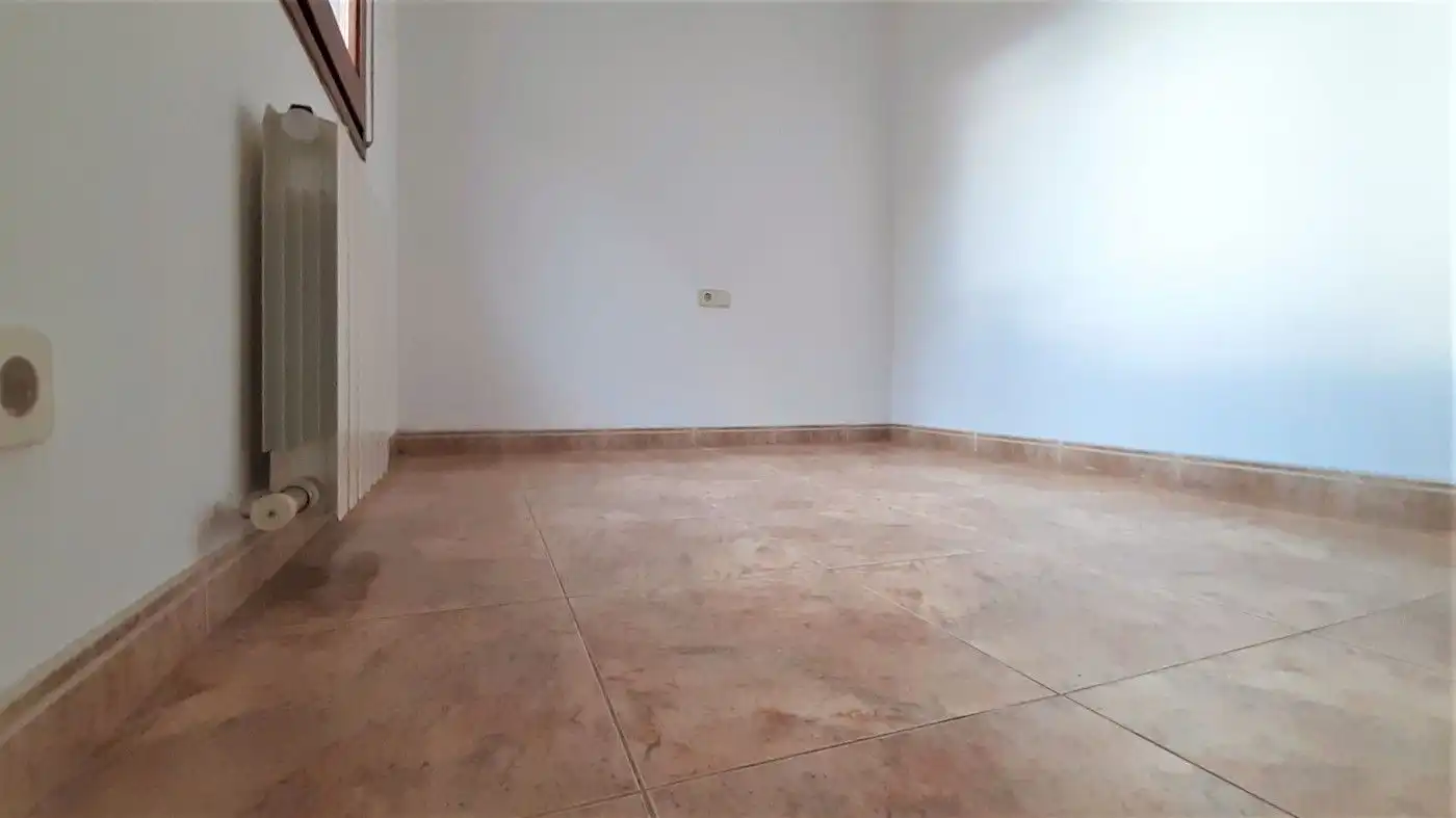 Einfamilien-Reihenhaus zum Verkauf in Moià mit Heizung, Terrasse und Abstellraum
