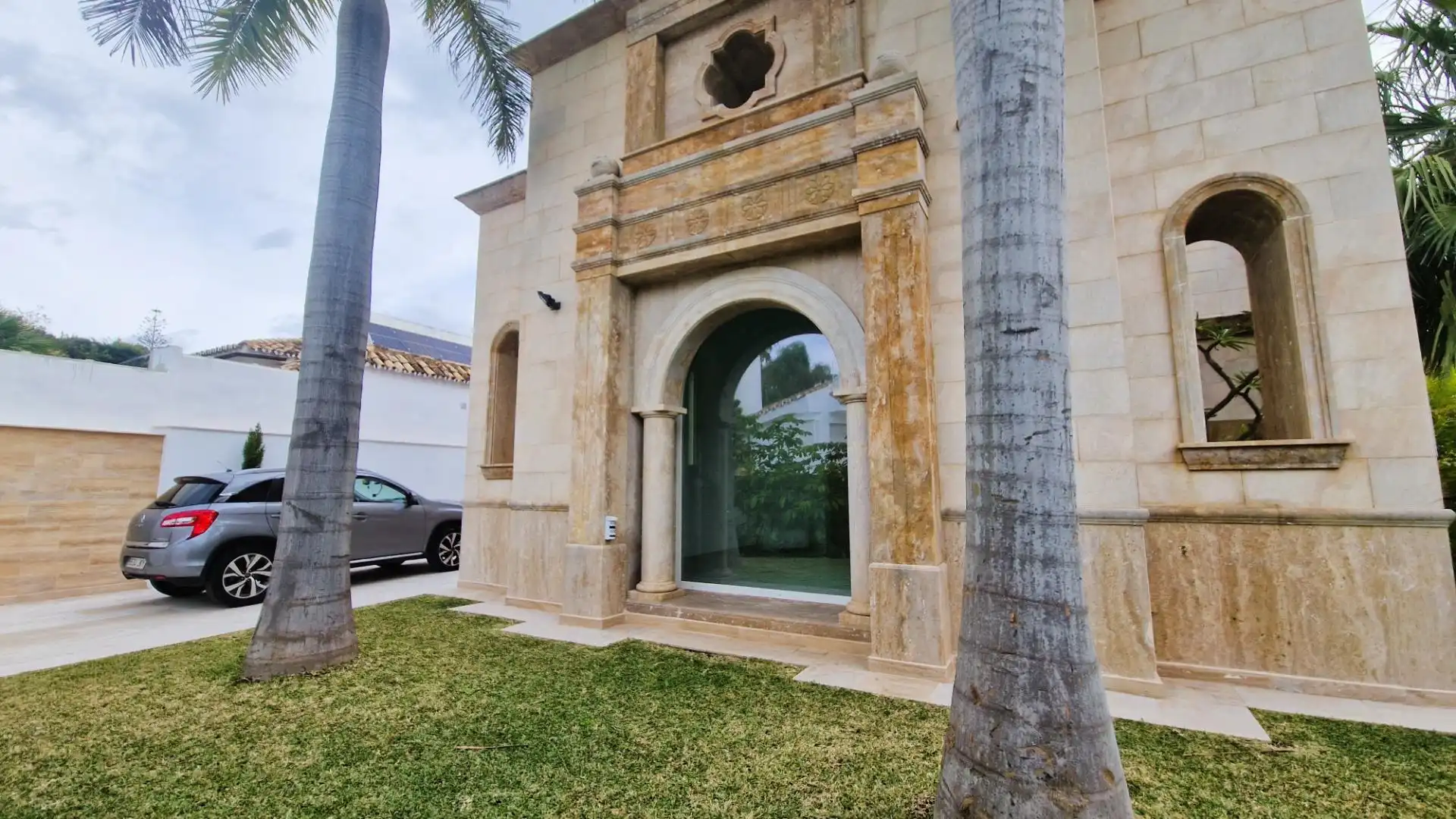 Exterior view of Houses for sale in Marbella  with Air Conditioner, Private garden and Terrace