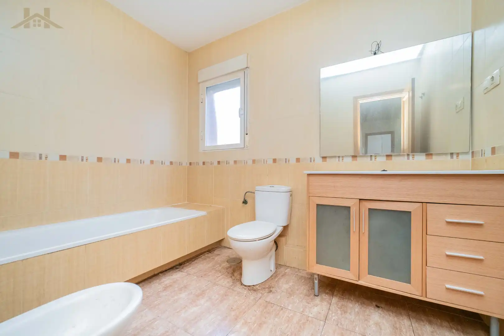 Detached homes for sale in Calle la Loma, Yeles