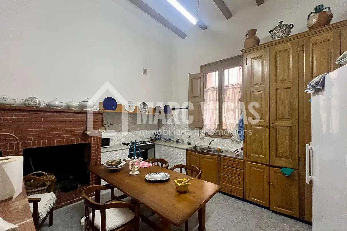 Cocina de Casa o chalet en venta en Torrelavit con Jardín privado, Terraza y Amueblado
