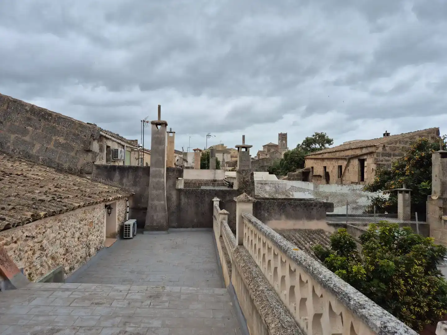 Vista exterior de Casa adosada de lloguer en Ariany amb Aire condicionat, Jardí privat i Traster