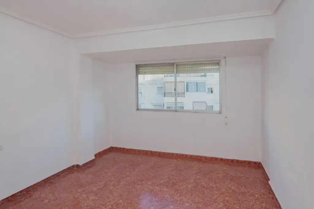 Piso en venta en C/ Brasil, Nou Moles