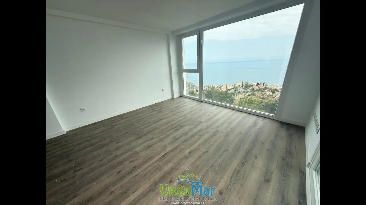 Habitación de Piso en venta en Almuñécar con Aire acondicionado y Terraza