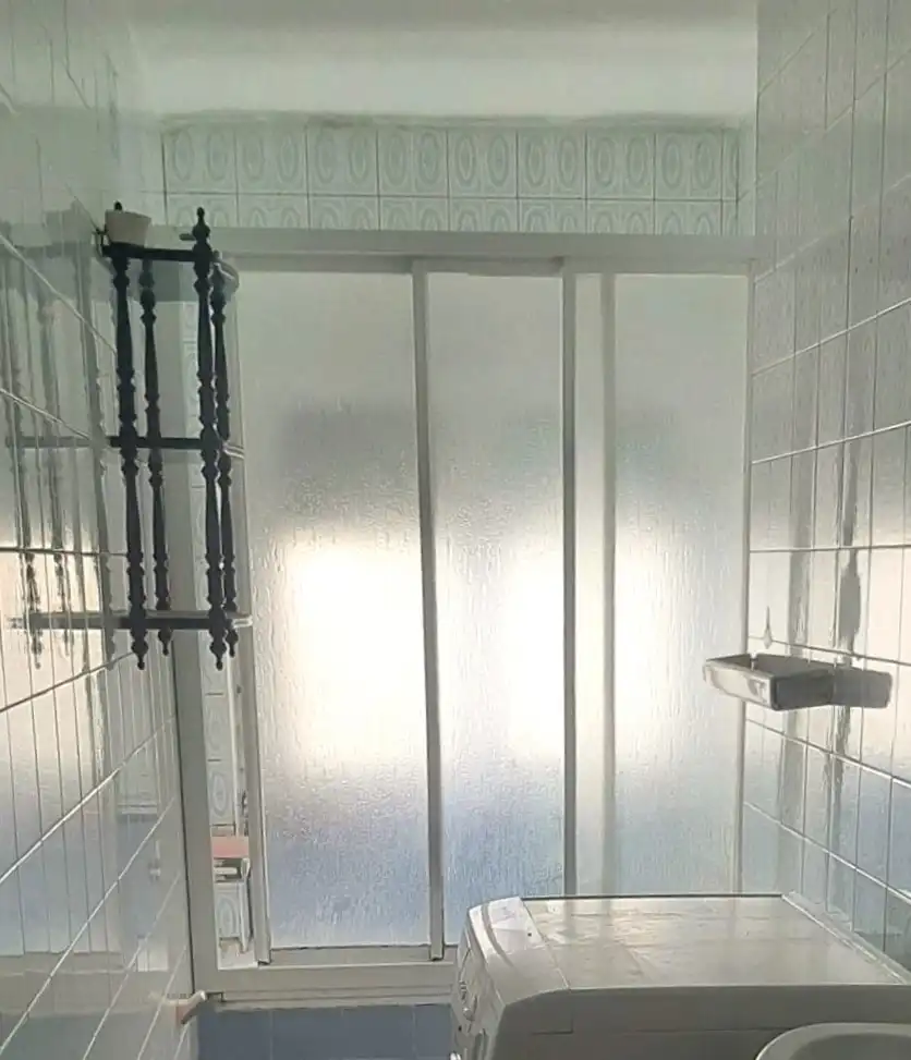 Baño de Piso en venta en Oviedo  con Calefacción, Amueblado y Horno