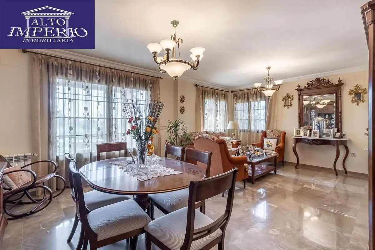 Casa con giardino in vendita a Calle MARIANA PINEDA, imagen 8
