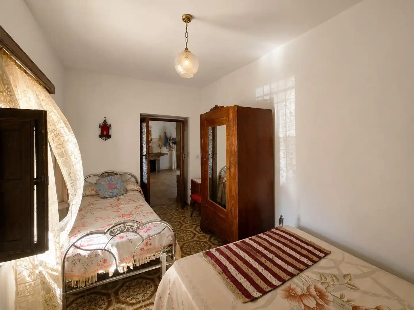Habitación de Casa o chalet en venta en Casas de Millán con Calefacción, Terraza y Trastero