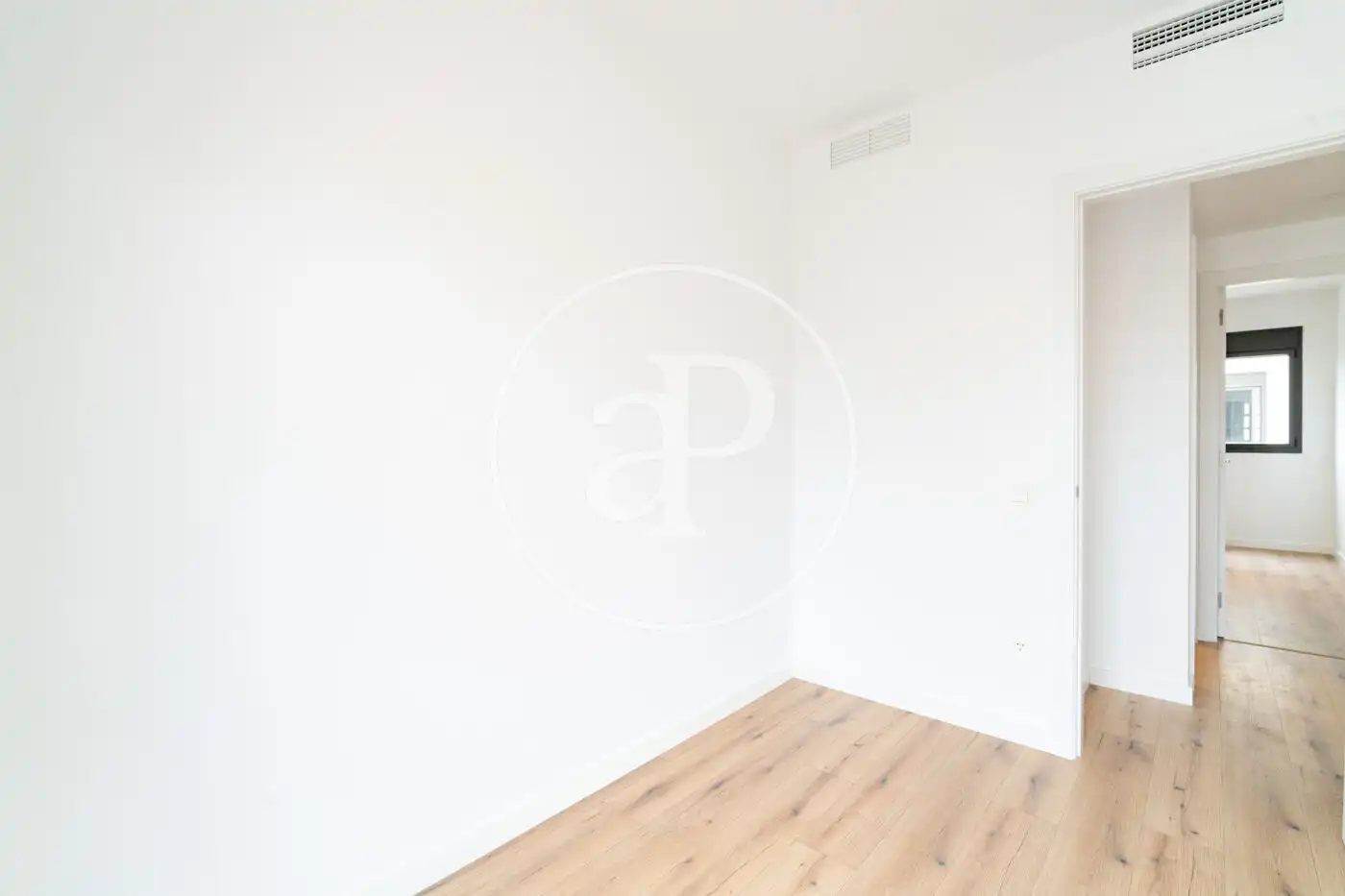 Habitación de Piso de alquiler en Barcelona con Aire acondicionado, Calefacción y Trastero