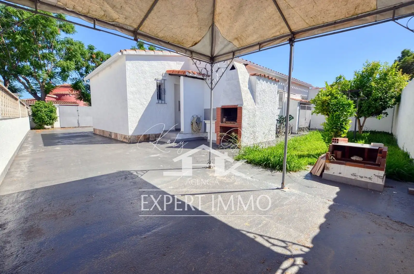 Vista exterior de Casa o chalet en venta en Empuriabrava con Calefacción, Jardín privado y Terraza