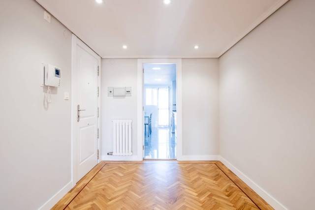 Piso en Alquiler en Avenida ALIERTA, CESAREO en La Granja