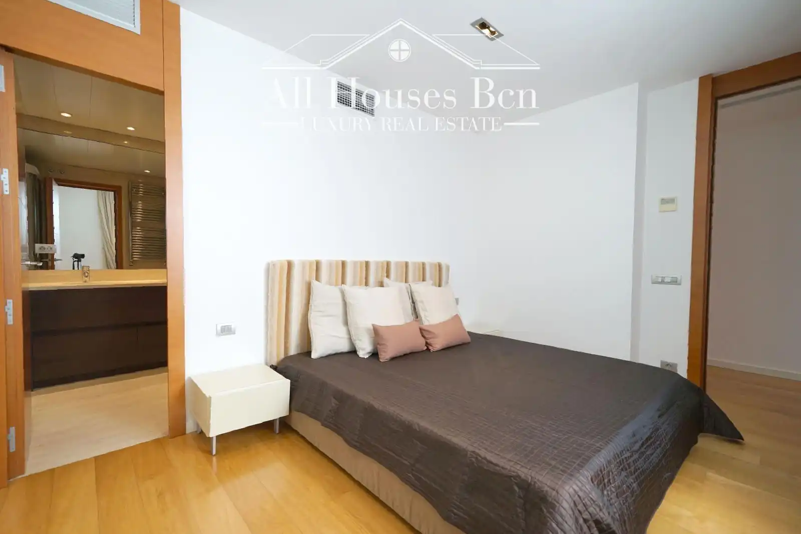 Dormitori de Dúplex en venda en Barcelona amb Aire condicionat, Calefacció i Parquet