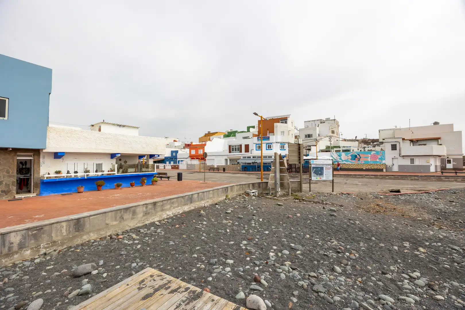 Vista exterior de Casa o chalet en venta en Santa Lucía de Tirajana con Terraza y Balcón
