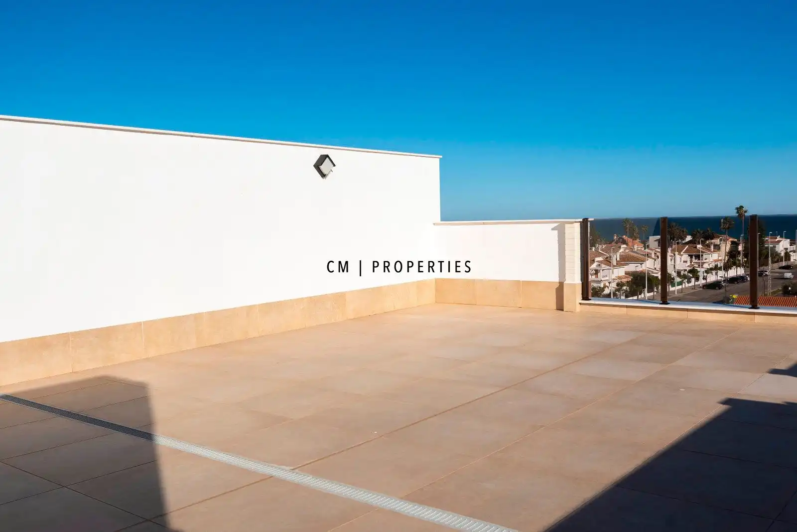 Terrace of Attic for rent in Sagunto / Sagunt  with Air Conditioner, Heating and Parquet flooring