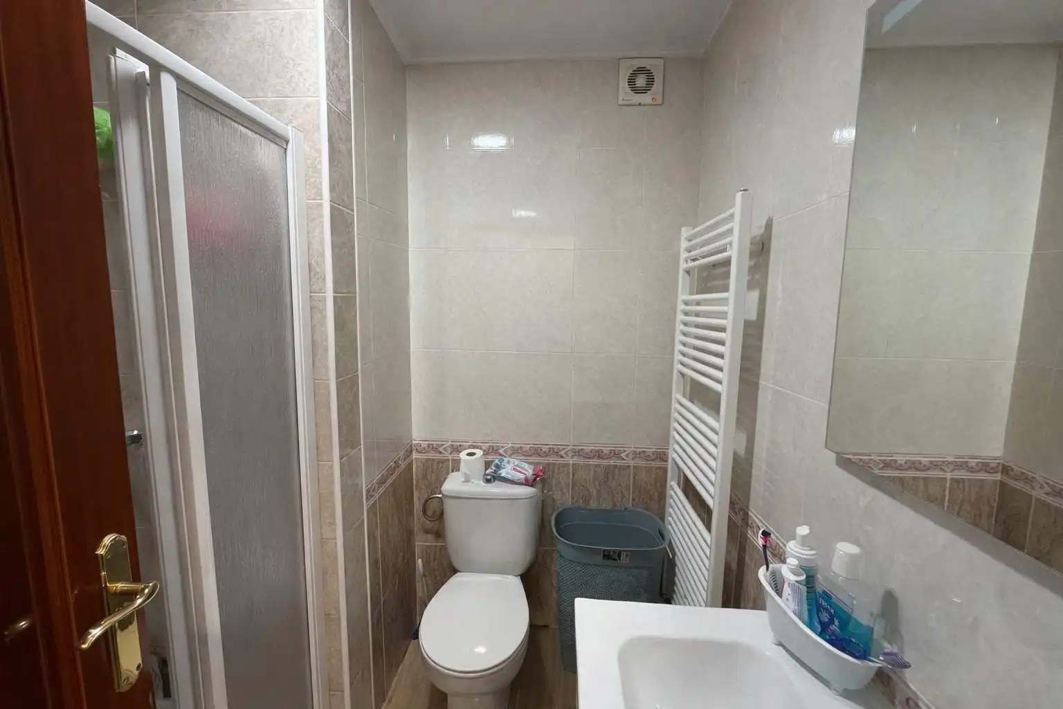 Baño de Piso en venta en Sevilla con Balcón