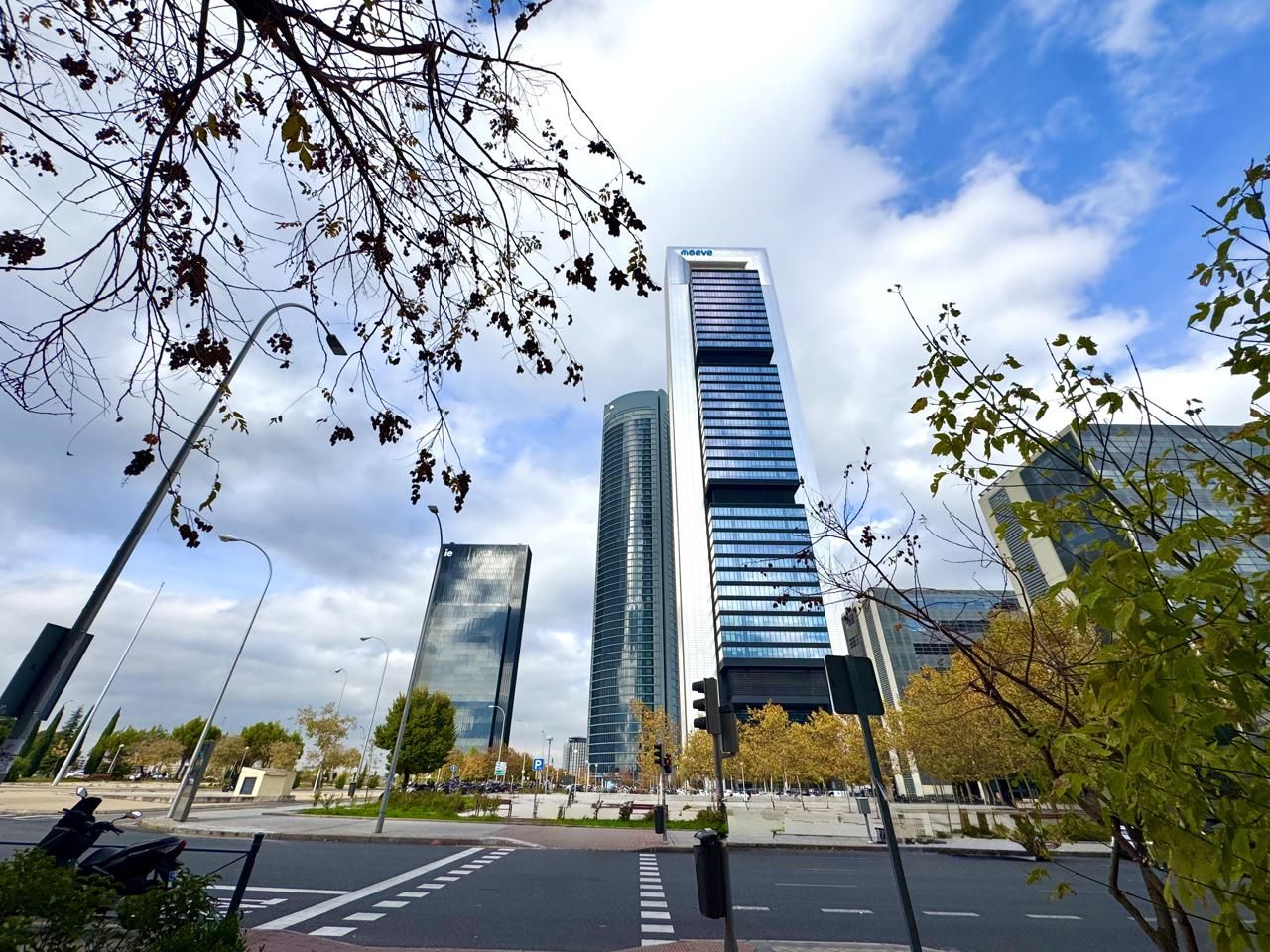 Exterior view of Flat for sale in  Madrid Capital  with Heating and Balcony