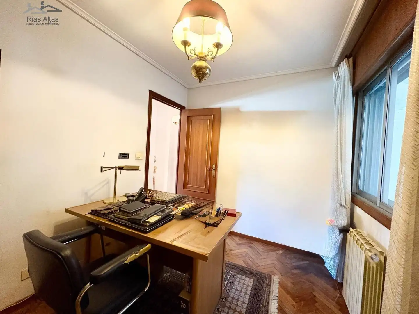 Piso en venta en Cambre  con Calefacción, Parquet y Trastero