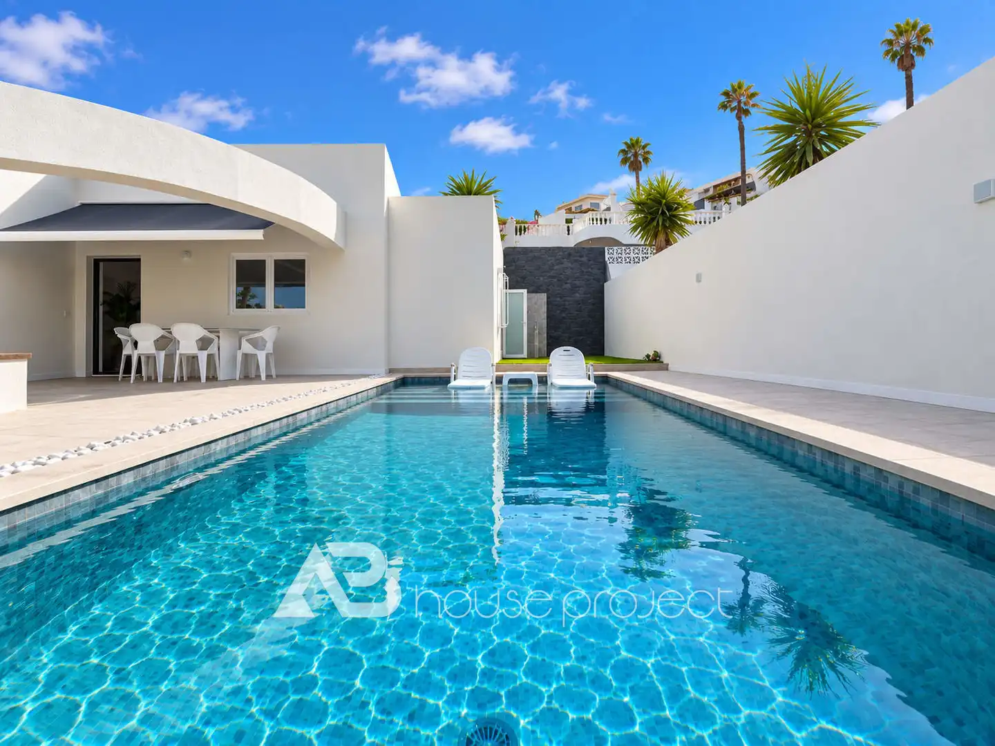 Swimming pool of Houses for sale in Costa Adeje