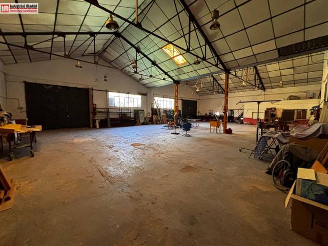 Nave industrial en Venta en Los Villares