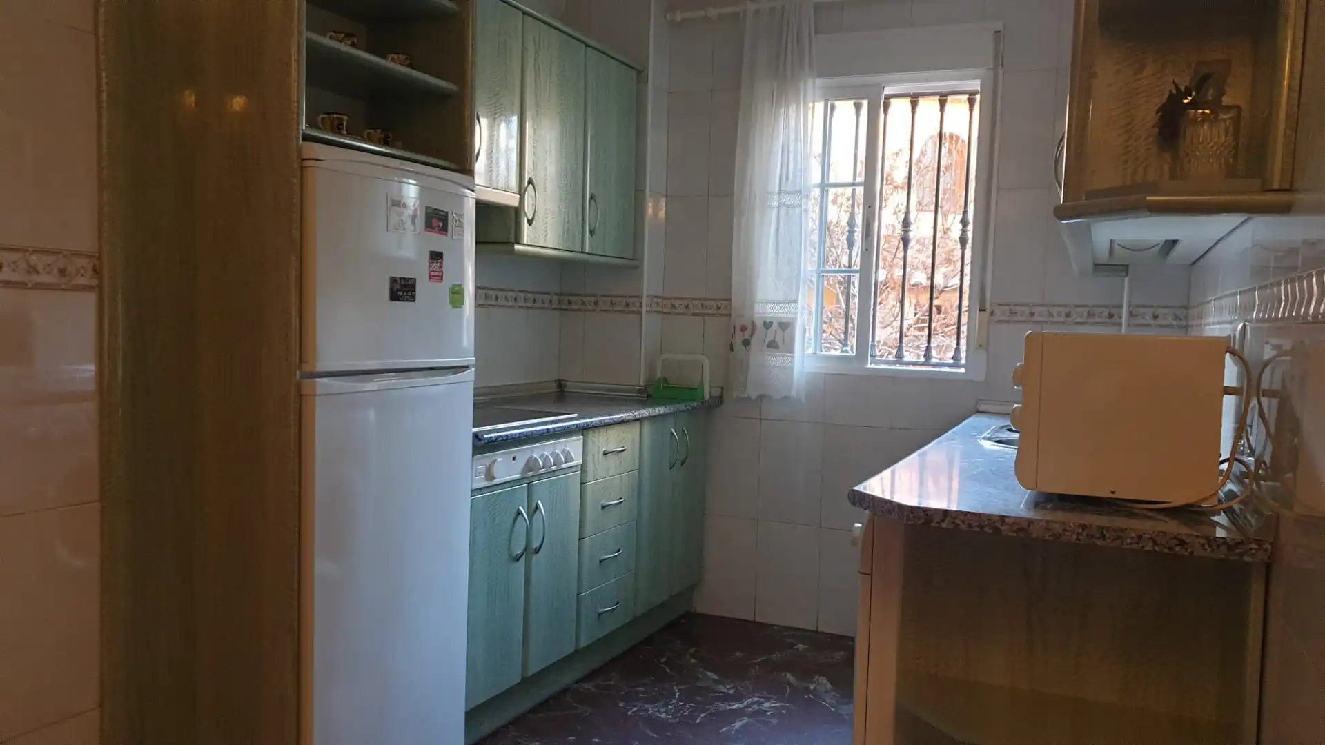 Cocina de Piso de alquiler en Maracena con Aire acondicionado, Amueblado y Lavadora