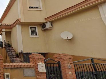 Casa pareada en venta en Calle PEDRO DE MENA 18