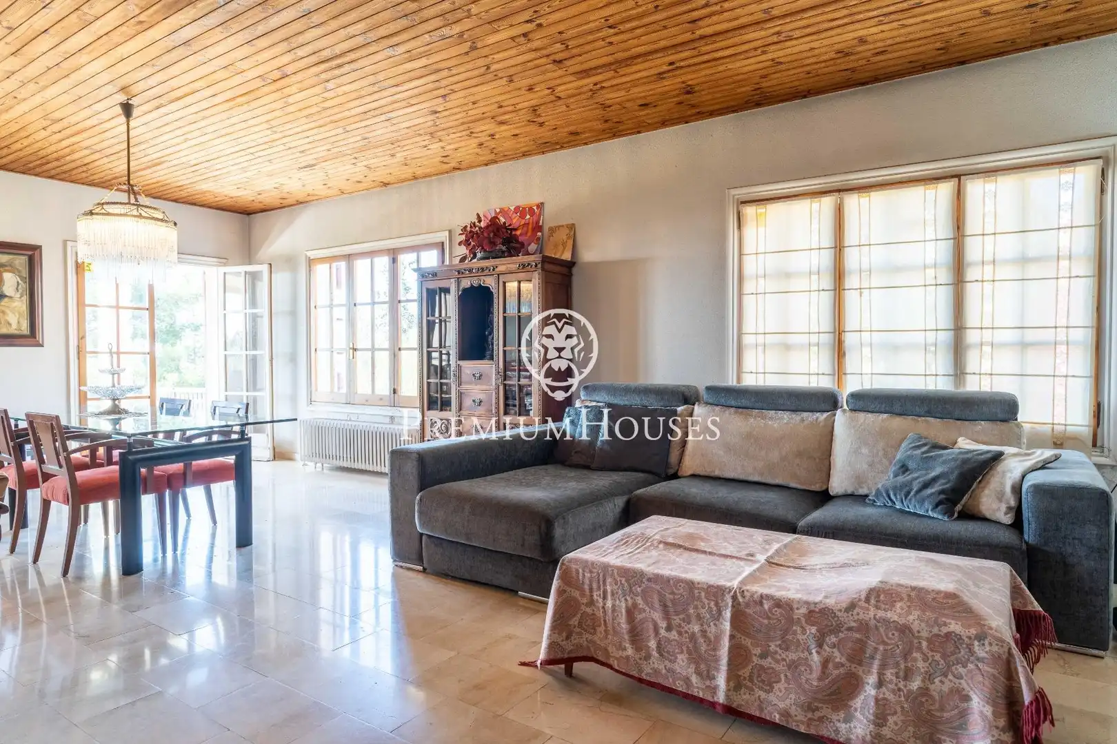 Sala d'estar de Casa o xalet en venda en Tarragona amb Jardí privat, Terrassa i Traster