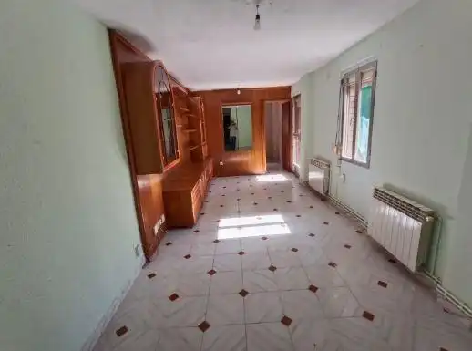 Piso en venta en Torrejón de Ardoz con Balcón