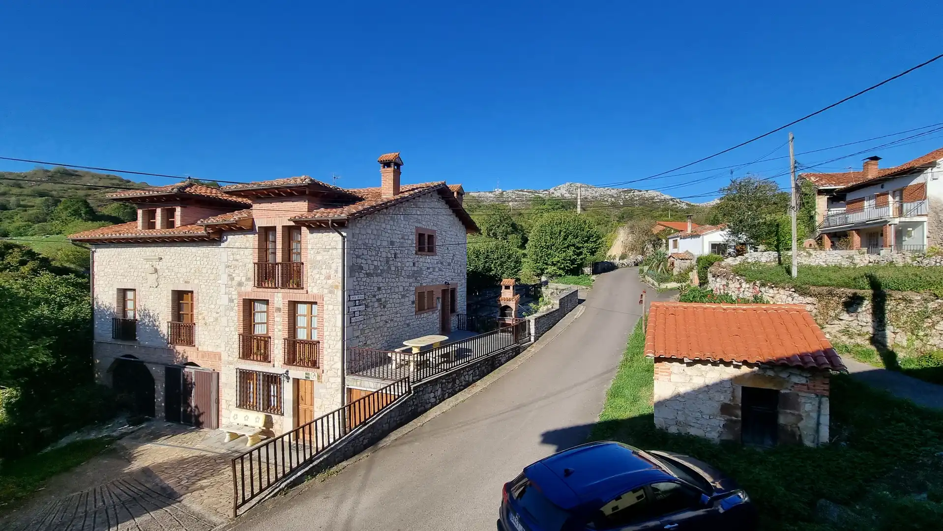 Vista exterior de Casa o xalet en venda en Cabrales