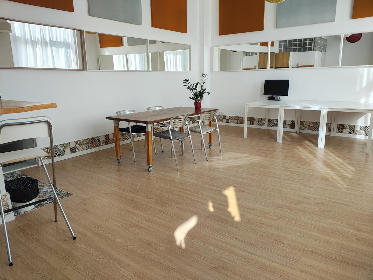 Oficina de alquiler en De Carles Iii, La Maternitat i Sant Ramon, Les Corts