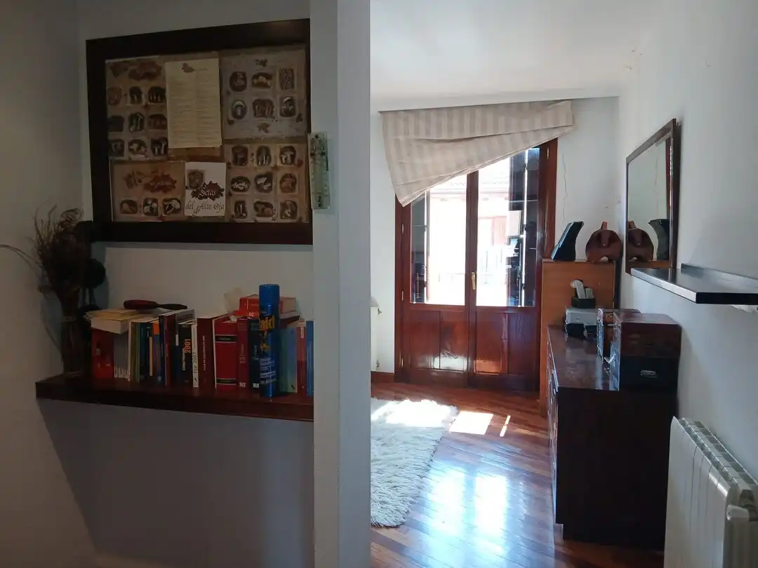 Dúplex en venta en Ezcaray con Calefacción, Piscina y Balcón