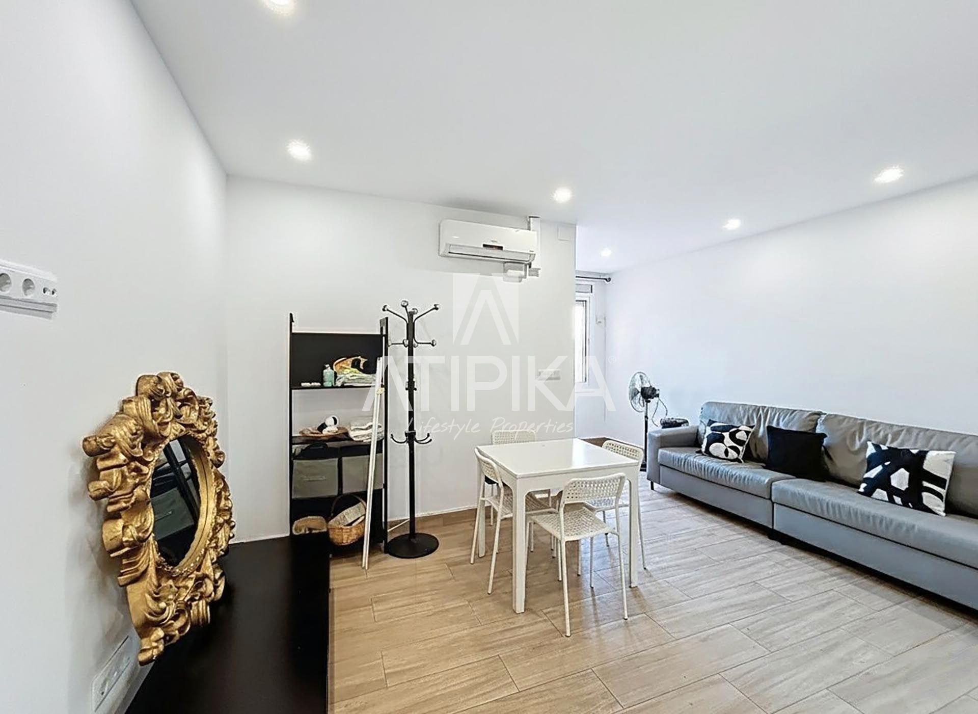 Living room of Flat to rent in  Barcelona Capital  with Air Conditioner, Parquet flooring and Furnished