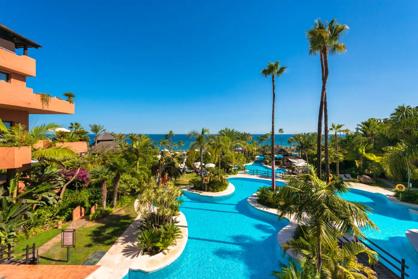 Jardí de Apartament en venda en Estepona amb Aire condicionat, Terrassa i Piscina